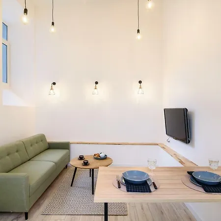 Old Town Loft Apartment *